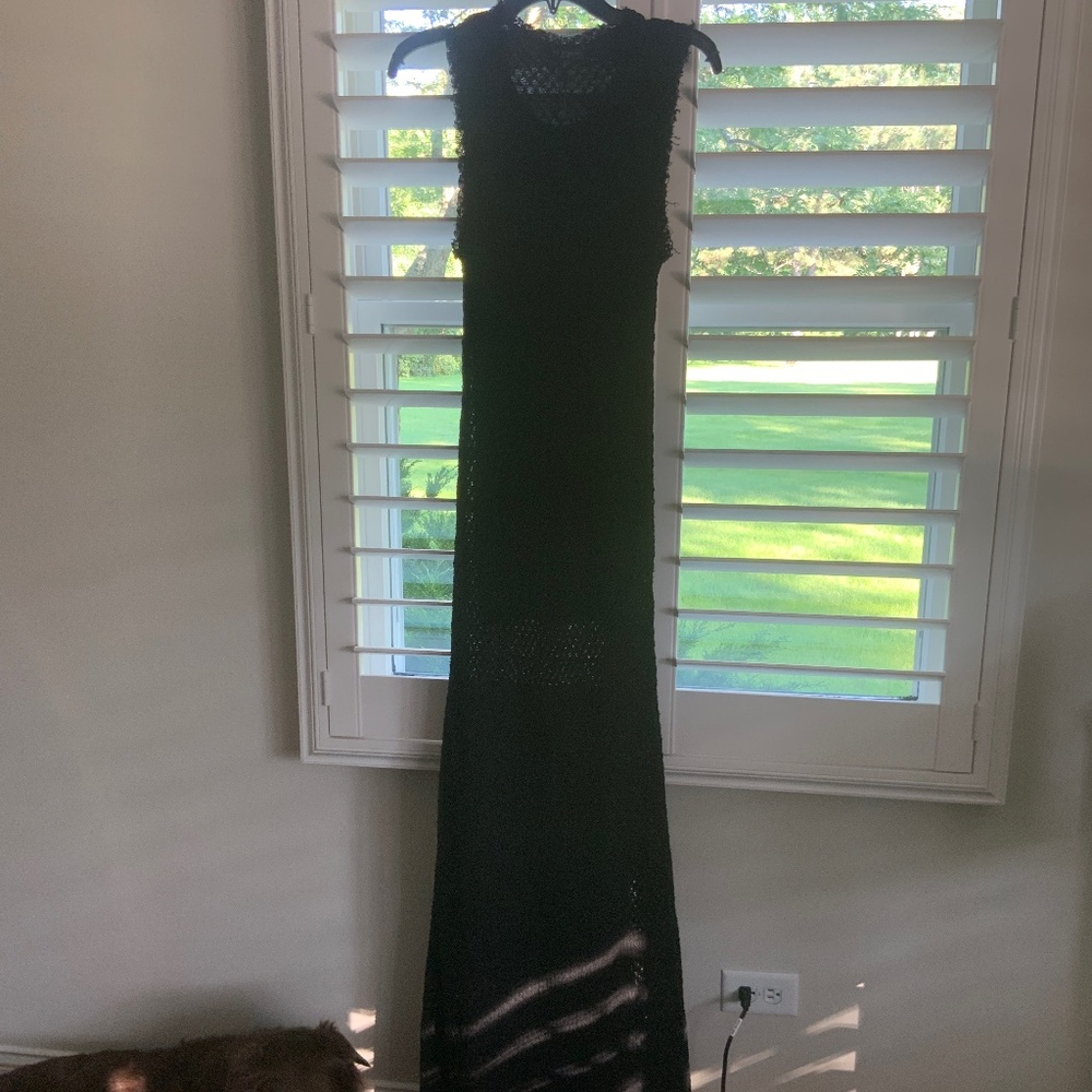 Black sleeveless maxi dress